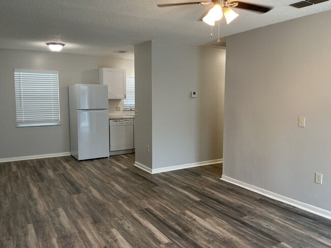 property at 1337-1339 E Myrtle St