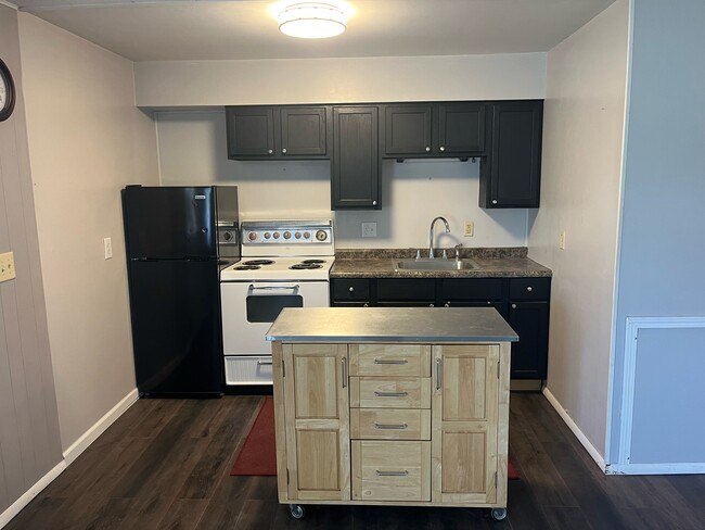 property at 2220 E Market St