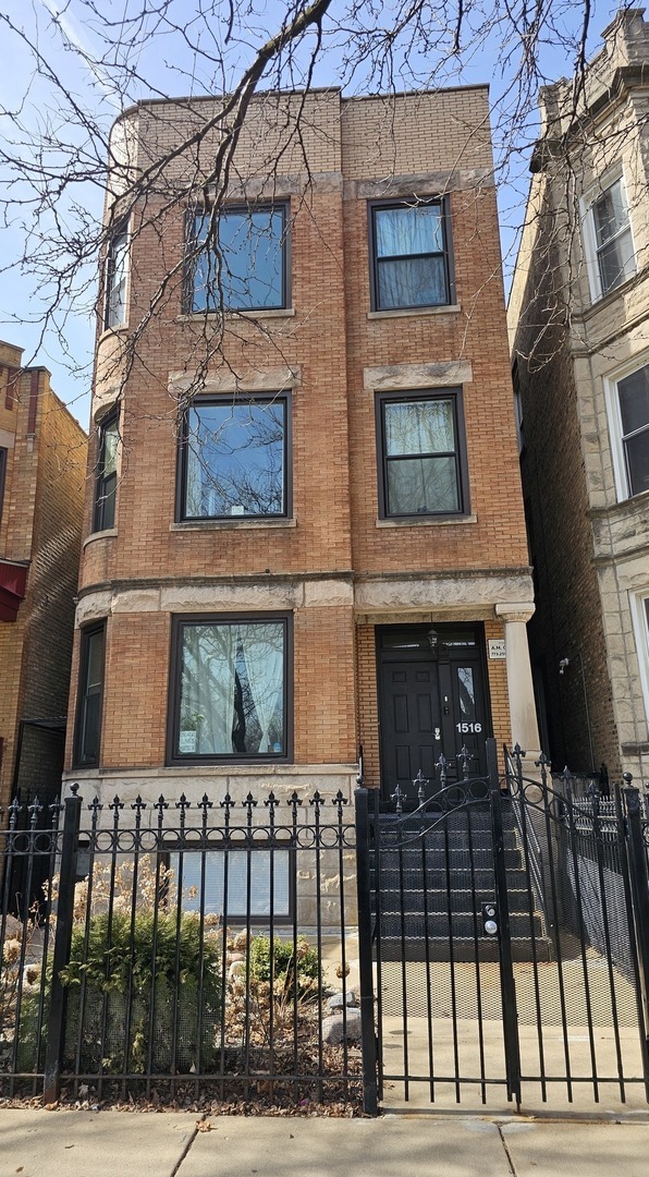 property at 1516 N Kedzie Ave