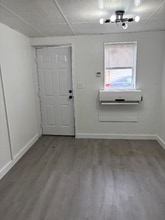 208 Morning Dr in Harriman, TN - Foto de edificio - Building Photo