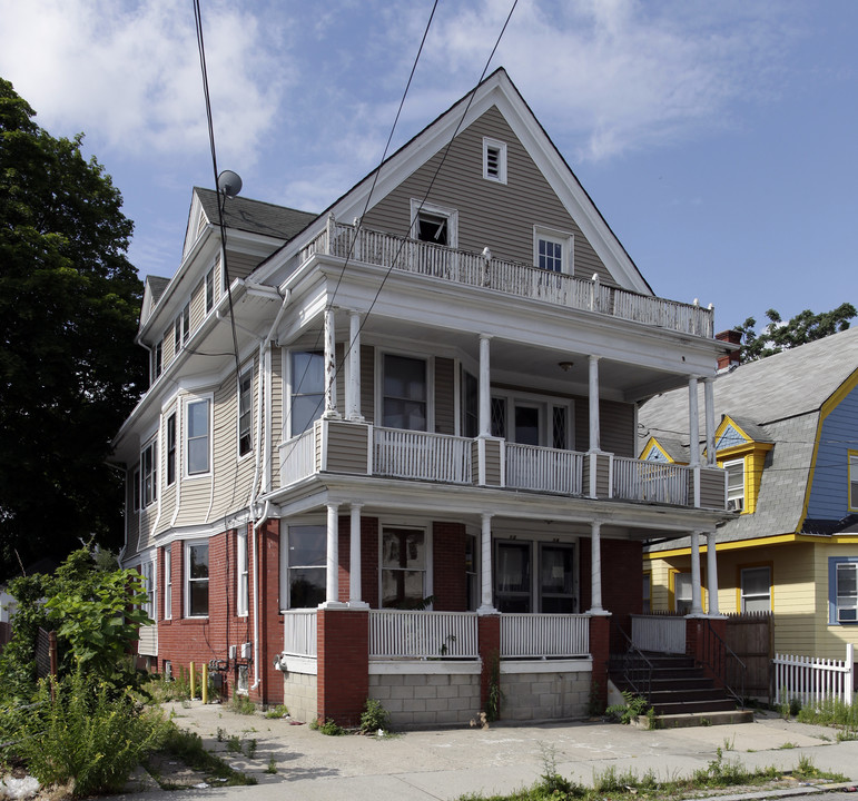 12 Hanover St in Providence, RI - Building Photo