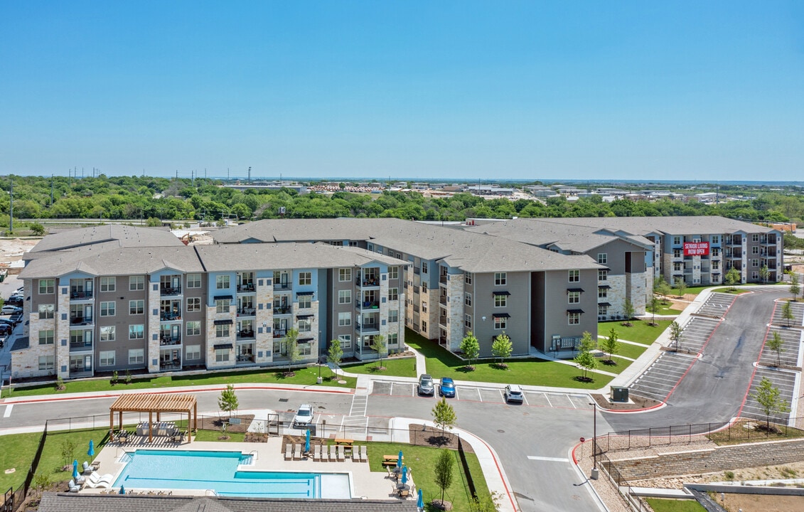 Legacy Ranch at Dessau East in Pflugerville, TX - Foto de edificio