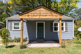 2140 Welch Ave in Charleston, SC - Building Photo