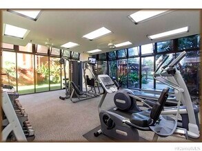 5333 Likini St in Honolulu, HI - Building Photo - Building Photo