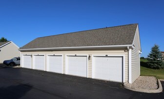 Arlington Park in Hilliard, OH - Building Photo