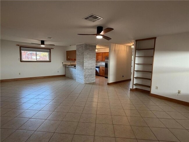 4840 Rye St in Metairie, LA - Foto de edificio - Building Photo