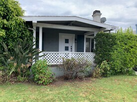 1038 N Hudson Ave in Los Angeles, CA - Building Photo