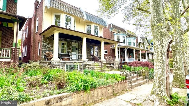 property at 325 W Seymour St