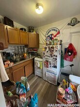 349 Pleasant St, Unit B1-14 in Malden, MA - Foto de edificio - Building Photo