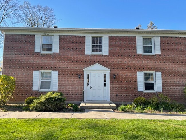 property at 121 Shadow Ln