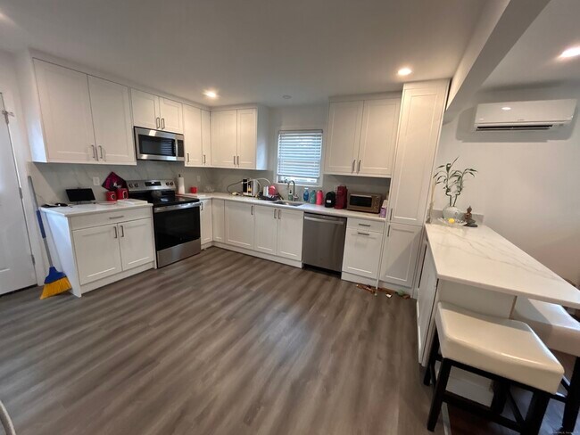 916 Birmingham St in Bridgeport, CT - Building Photo - Building Photo