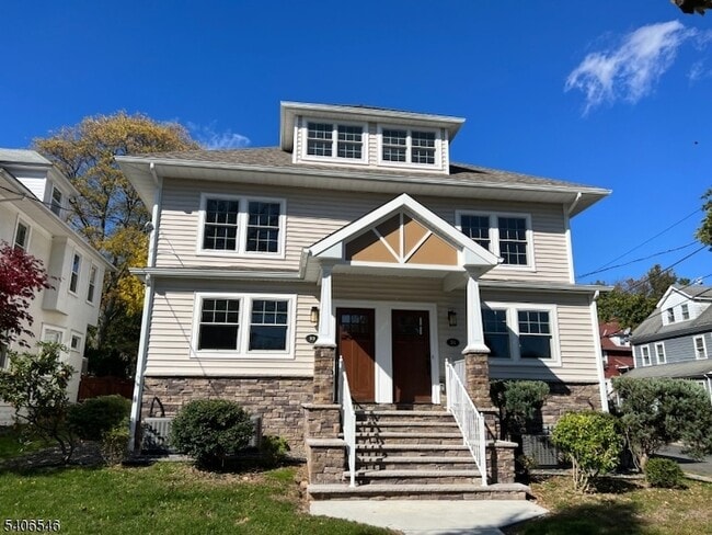 property at 33 Morris Ave