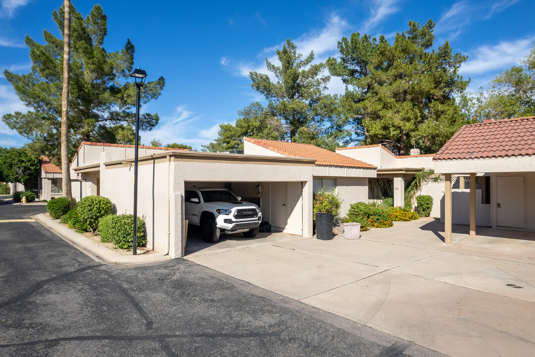 Colony of Scottsdale in Scottsdale, AZ - Building Photo