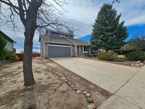 7486 Liberty Bell Dr in Colorado Springs, CO - Building Photo - Building Photo