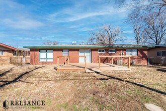 8515 W 9th St N in Wichita, KS - Building Photo - Building Photo