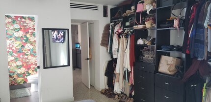 1120 7th St, Unit 1b in Miami Beach, FL - Building Photo - Building Photo