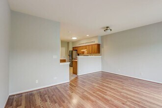 1053 Park Hill Cir in Aurora, IL - Building Photo - Building Photo