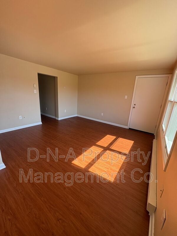 106 Madison St in East Stroudsburg, PA - Building Photo - Building Photo