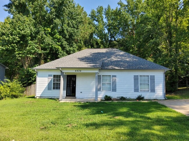 property at 4428 Guildhall Dr