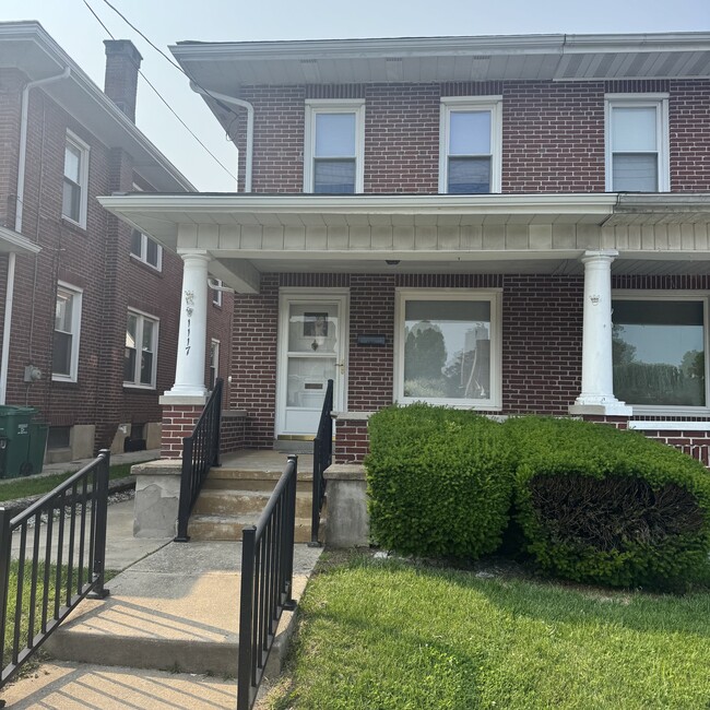 property at 1117 Fern Ave