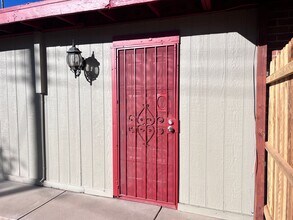 7130 E 30th St-Unit -VE7130-Guest House in Tucson, AZ - Building Photo - Building Photo