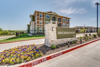 2900 Broadmoor in Fort Worth, TX - Building Photo - Building Photo