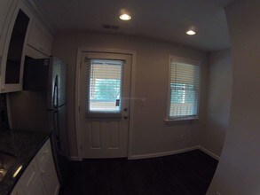 267 Central Ave, Unit a in Metuchen, NJ - Foto de edificio - Building Photo