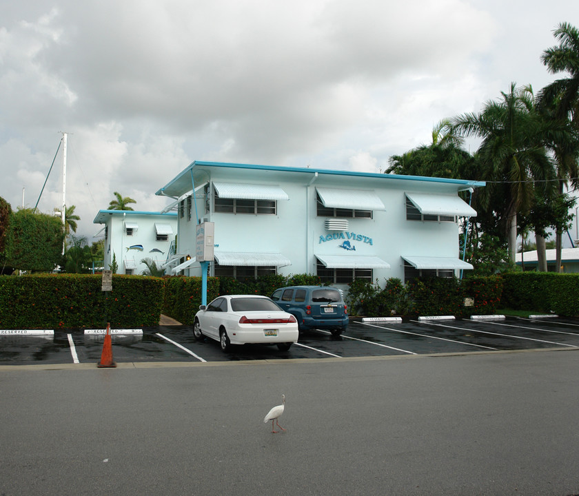 Aqua Vista Apartments in Fort Lauderdale, FL - Building Photo