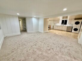 211 West End Ave, Unit B in San Rafael, CA - Building Photo