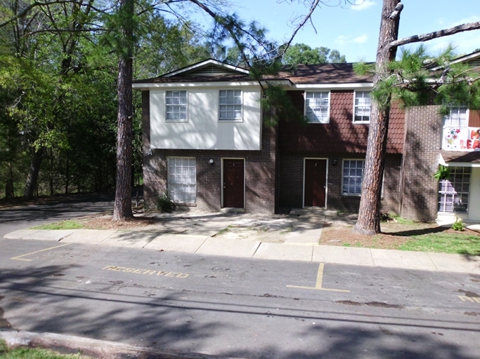 Stratford Terrace Townhomes in Jackson, MS - Foto de edificio