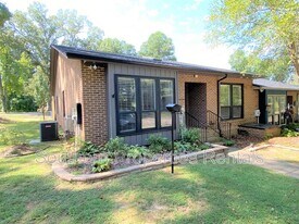517 Apple Ln in Sanford, NC - Building Photo
