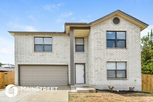 8148 Chestnut Barr Dr in Converse, TX - Building Photo