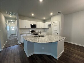 9906 Grosbeak Ln in Magnolia, TX - Building Photo - Building Photo