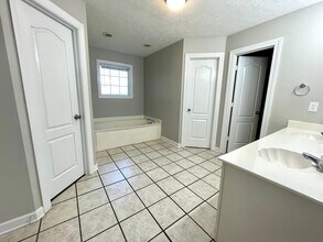 287 Foxworth Dr in Jackson, TN - Building Photo - Building Photo