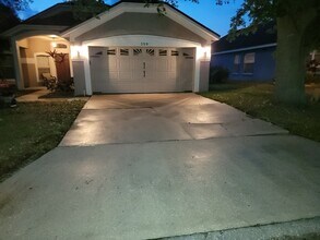 359 Sir Phillips Dr in Davenport, FL - Building Photo - Building Photo