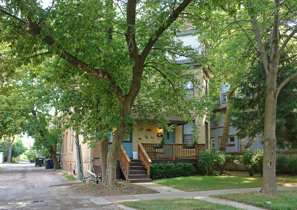 811-813 Foster St in Evanston, IL - Foto de edificio