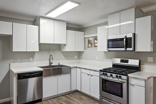 Solara Apartment Homes