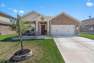 1104 Hillrose Dr in Leander, TX - Foto de edificio - Building Photo