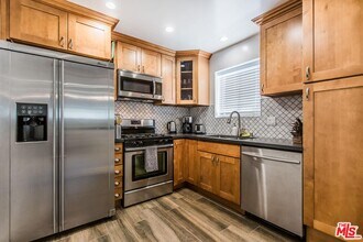 4407 Irvine Ave in Los Angeles, CA - Building Photo - Building Photo
