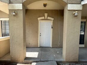 601 St James Dr in Laredo, TX - Building Photo - Building Photo