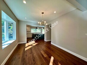 25463 Vía Escovar in Santa Clarita, CA - Building Photo - Building Photo