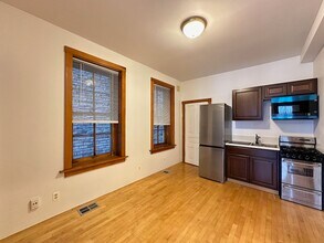 1435 N Bosworth Ave, Unit M05H in Chicago, IL - Building Photo - Building Photo