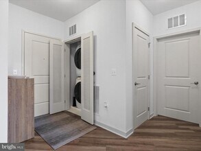 10755 Fairgrounds Dr in Fairfax, VA - Building Photo - Building Photo