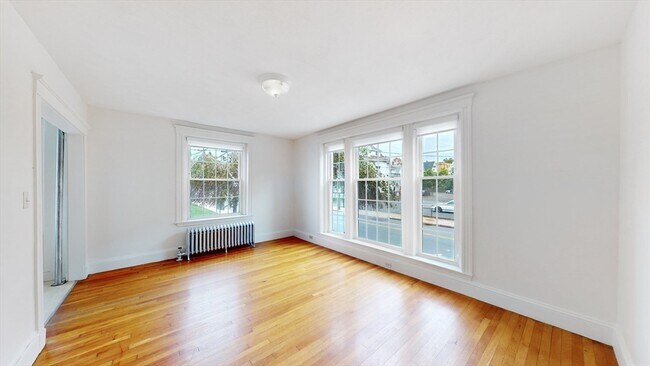 127 Summer St, Unit #11
