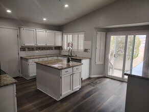 9047 N Sanguine Dr in Tucson, AZ - Building Photo - Building Photo
