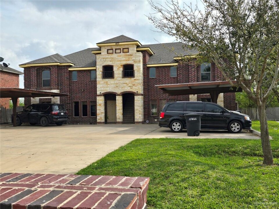 4833 Erie Ave in McAllen, TX - Building Photo