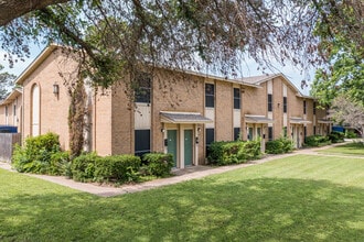 Indiana Crossing in Graham, TX - Foto de edificio - Building Photo