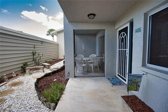 1406 Pine Lake Dr, Unit 6 in Venice, FL - Building Photo - Building Photo