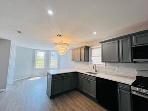 607 Garfield Ave in Jersey City, NJ - Building Photo - Building Photo