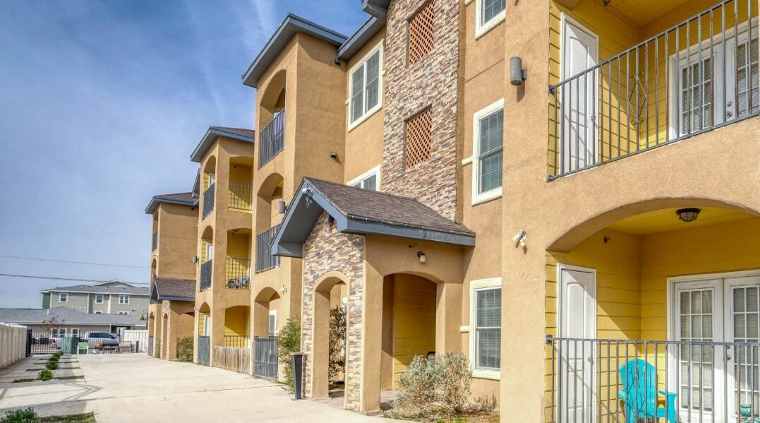 Lone Star Villas in Pecos, TX - Foto de edificio